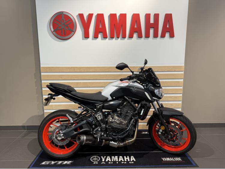 YAMAHA MT-07 (47.5CV)