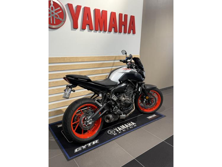 YAMAHA MT-07 (47.5CV)