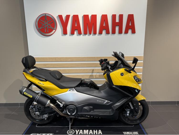 YAMAHA T-MAX 560