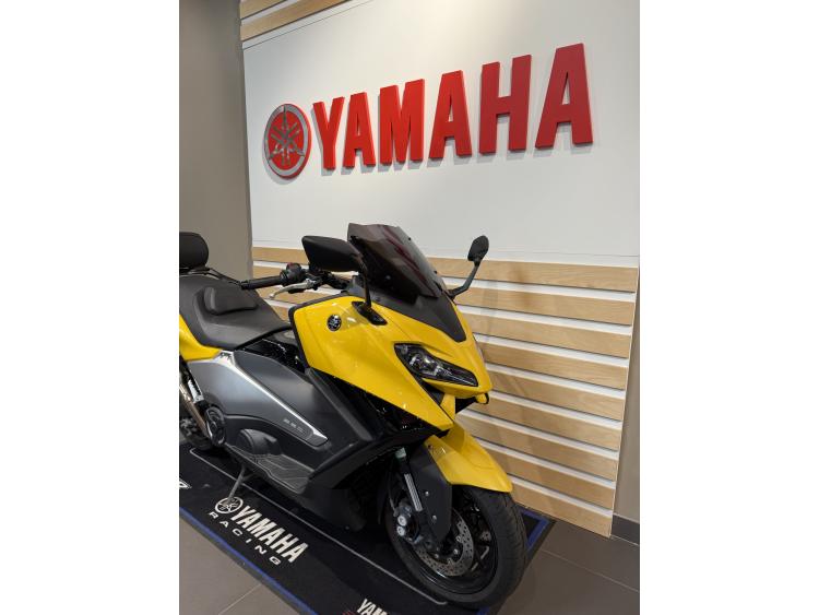 YAMAHA T-MAX 560