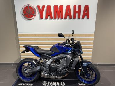 YAMAHA MT-09