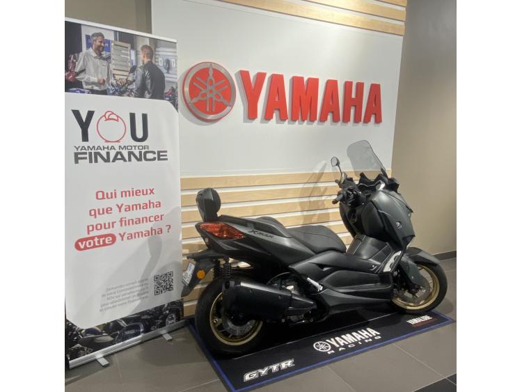 YAMAHA XMAX 300 Tech Max