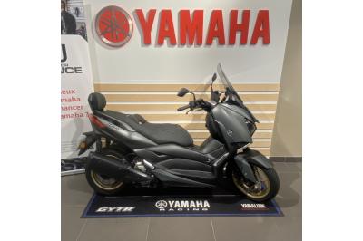 YAMAHA XMAX 300 Tech Max