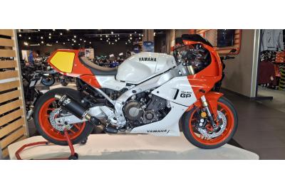 YAMAHA XSR 900 GP