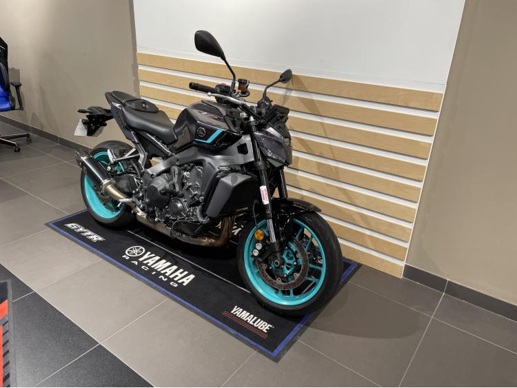 YAMAHA MT-09  Y-AMT