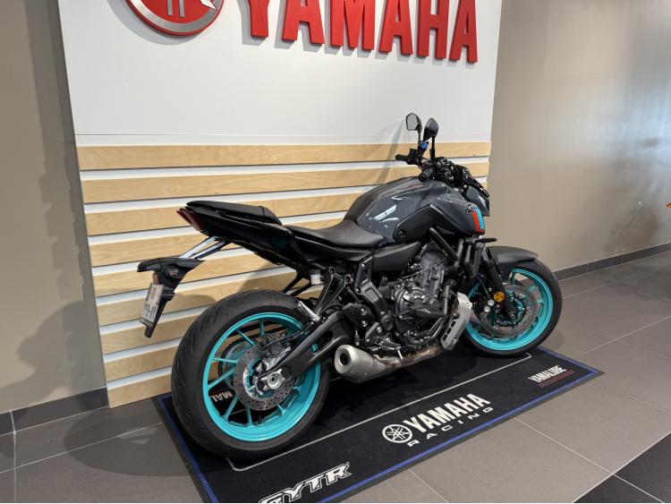 YAMAHA MT-07