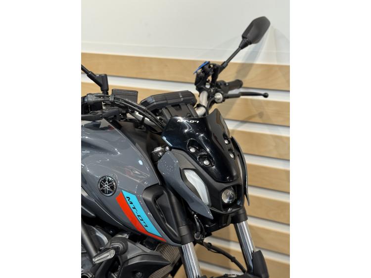YAMAHA MT-07
