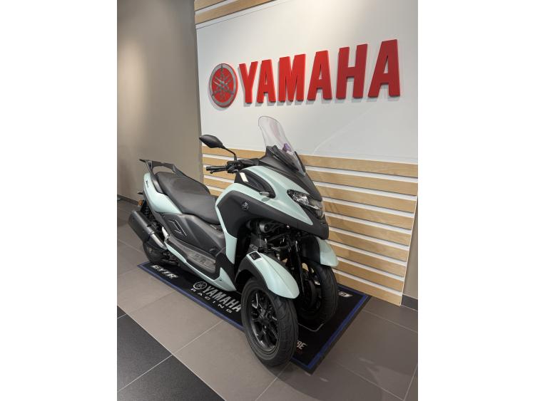 YAMAHA TRICITY 300