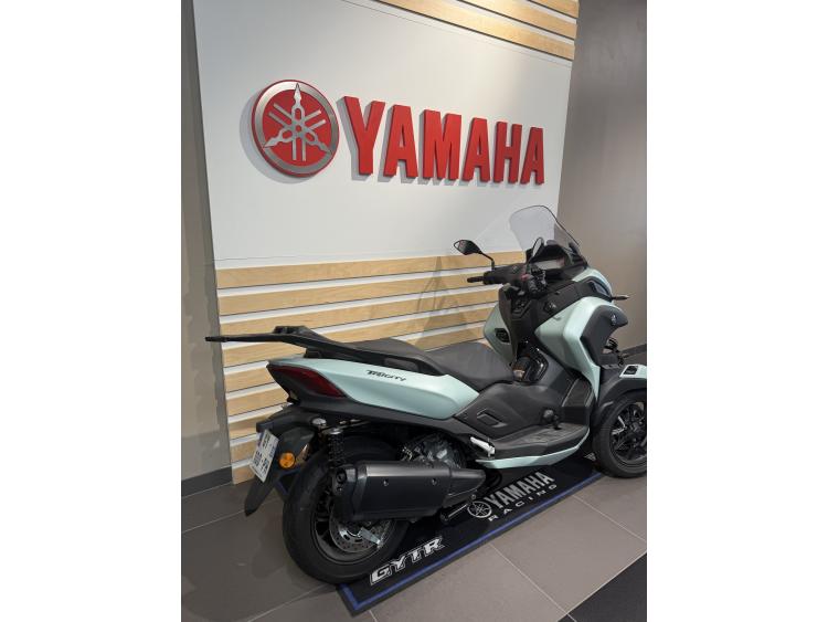 YAMAHA TRICITY 300