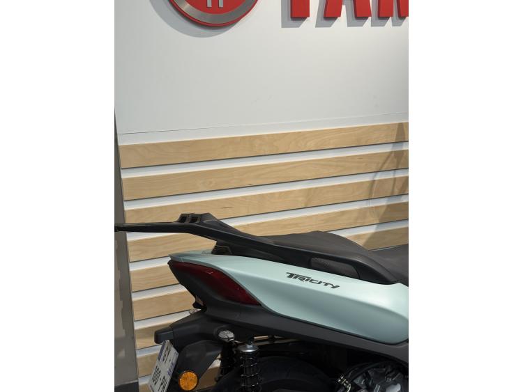 YAMAHA TRICITY 300