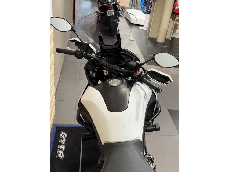 YAMAHA TRACER 7