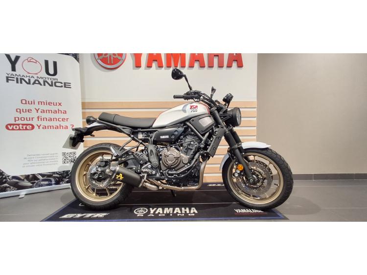 YAMAHA XSR 700 XTRIBUTE