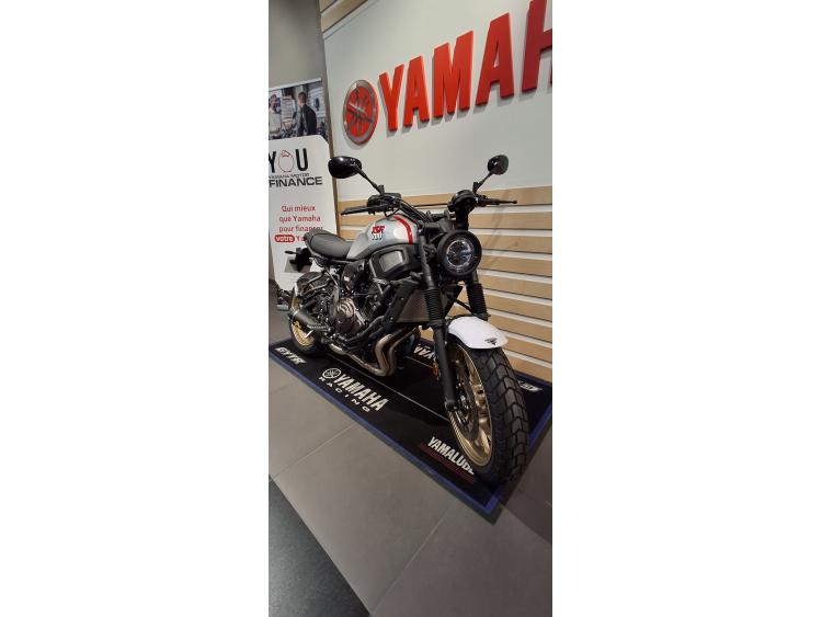 YAMAHA XSR 700 XTRIBUTE