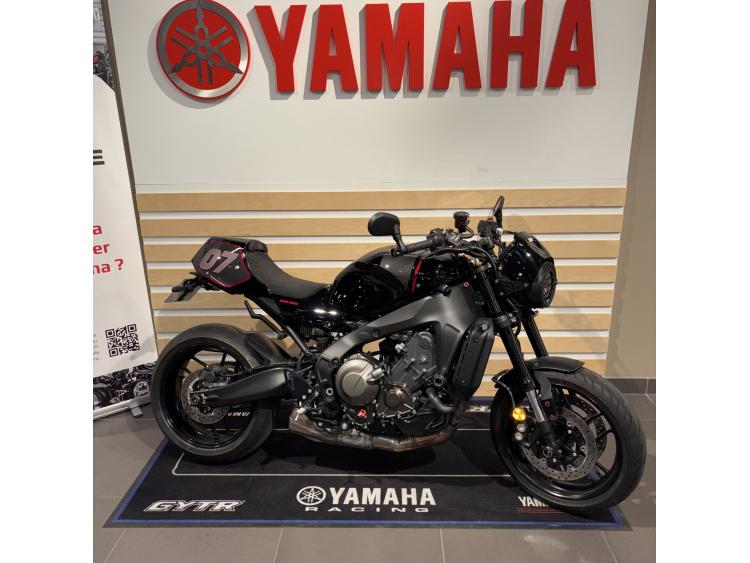 YAMAHA XSR 900