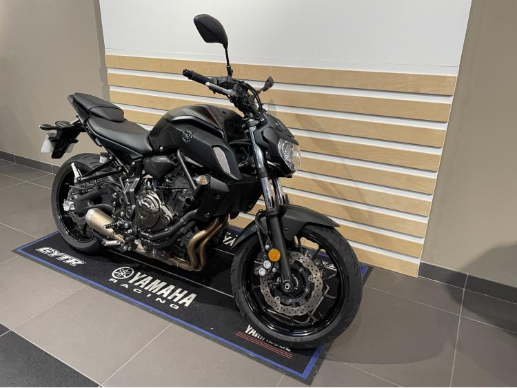 YAMAHA MT-07