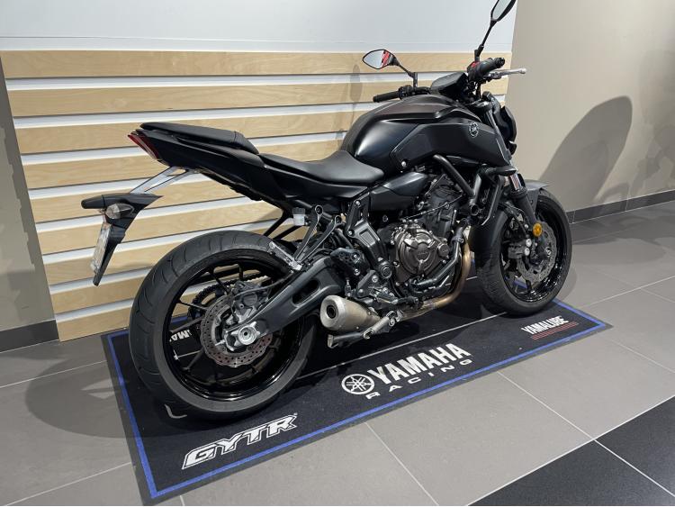 YAMAHA MT-07