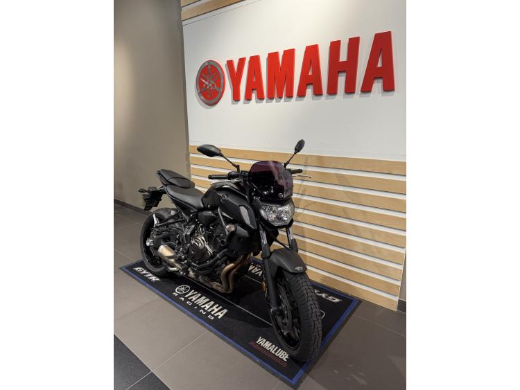 YAMAHA MT-07