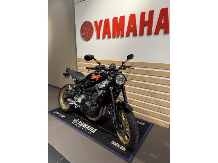 YAMAHA XSR 900