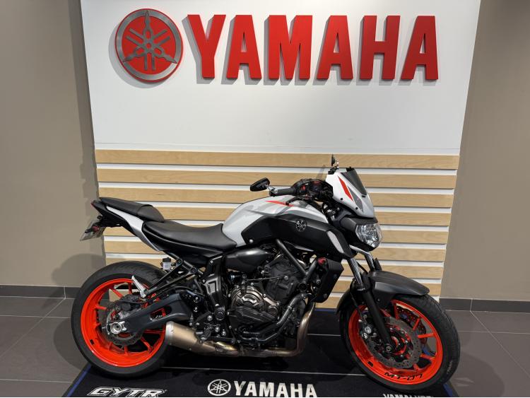 YAMAHA MT-07 (47.5CV)