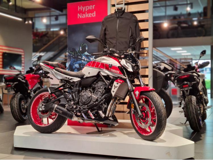 MOTO UNIQUE DEDONCKER MOTOS